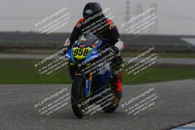 media/Nov-30-2025-TrackDaz (Sun) [[d8b22663df]]/A Group/Session 4 (Wheelie Bump)/